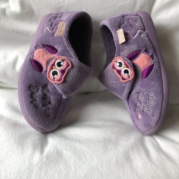 ‎EUC - Plush Purple Slipper Booties - Picture 1 of 5